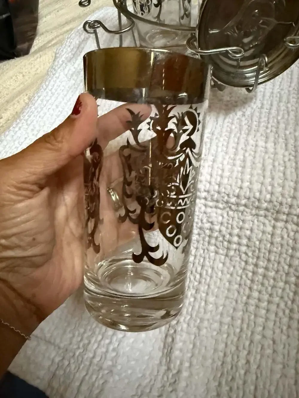 Set of 4 Vtg MCM Barware Silver Knight Crest Highball Glasses by Kimiko w/Caddy